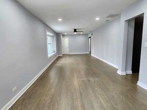 Tiny photo for 88 Gromer Road, Elgin, IL 60120 (MLS # 12622673)