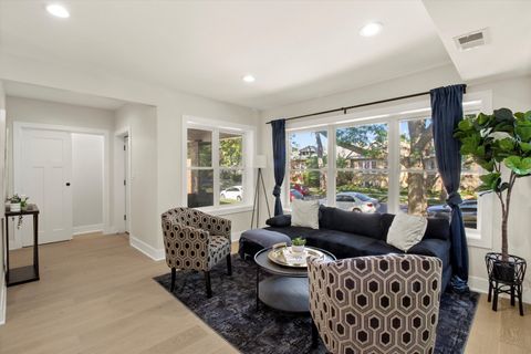 Tiny photo for 6144 N Maplewood Avenue, Chicago, IL 60659 (MLS # 12505445)