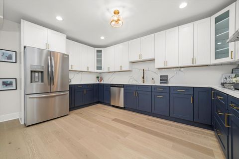 Tiny photo for 6144 N Maplewood Avenue, Chicago, IL 60659 (MLS # 12505445)