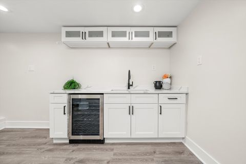 Tiny photo for 6144 N Maplewood Avenue, Chicago, IL 60659 (MLS # 12505445)