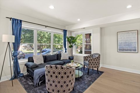 Tiny photo for 6144 N Maplewood Avenue, Chicago, IL 60659 (MLS # 12505445)