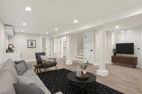 Tiny photo for 6144 N Maplewood Avenue, Chicago, IL 60659 (MLS # 12505445)