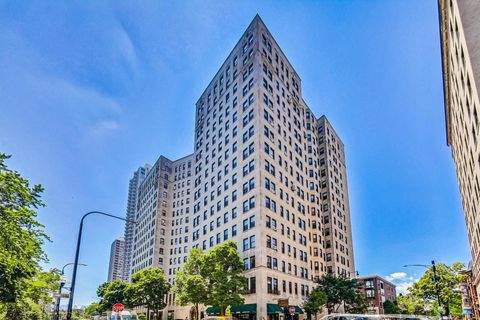 2000 N Lincoln Park West Avenue 1404 Chicago IL 60614