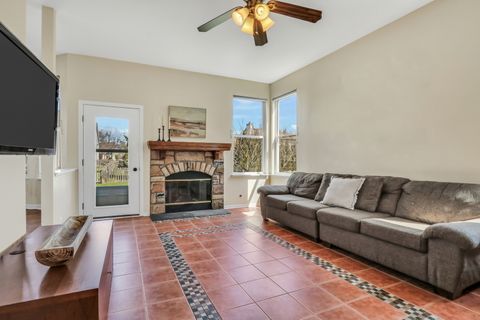 Tiny photo for 460 Arlington Lane, Grayslake, IL 60030 (MLS # 12595619)