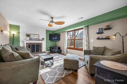 Tiny photo for 6N530 Crestwood Drive, St. Charles, IL 60175 (MLS # 12575864)