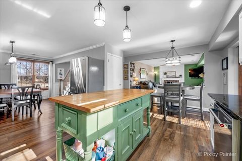 Tiny photo for 6N530 Crestwood Drive, St. Charles, IL 60175 (MLS # 12575864)