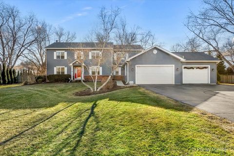 Photo of 6N530 Crestwood Drive, St. Charles, IL 60175 (MLS # 12575864)