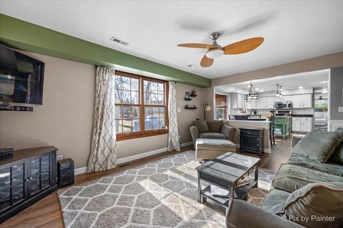 Tiny photo for 6N530 Crestwood Drive, St. Charles, IL 60175 (MLS # 12575864)