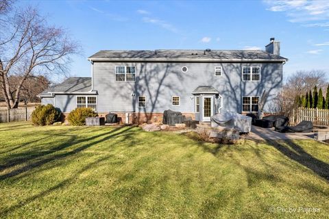 Tiny photo for 6N530 Crestwood Drive, St. Charles, IL 60175 (MLS # 12575864)