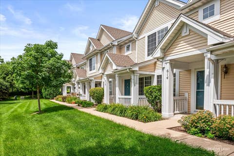 Tiny photo for 616 Lincoln Station Drive, Oswego, IL 60543 (MLS # 12695041)