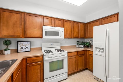 Tiny photo for 616 Lincoln Station Drive, Oswego, IL 60543 (MLS # 12695041)