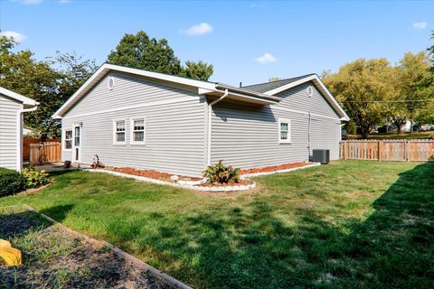 Tiny photo for 505 E Vorey Street, Heyworth, IL 61745 (MLS # 12497948)