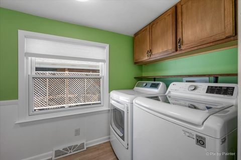 Tiny photo for 418 Houston Street, Batavia, IL 60510 (MLS # 12598080)