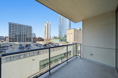 Tiny photo for 123 S Green Street #702B, Chicago, IL 60607 (MLS # 12623870)