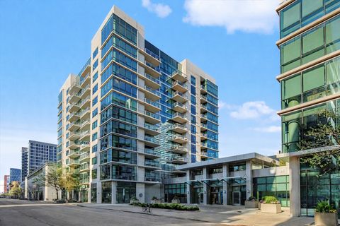 Photo of 123 S Green Street #702B, Chicago, IL 60607 (MLS # 12623870)