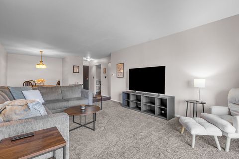 Tiny photo for 950 E Wilmette Road #330, Palatine, IL 60074 (MLS # 12587126)