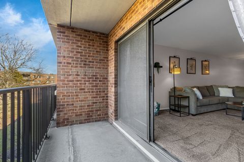 Tiny photo for 950 E Wilmette Road #330, Palatine, IL 60074 (MLS # 12587126)