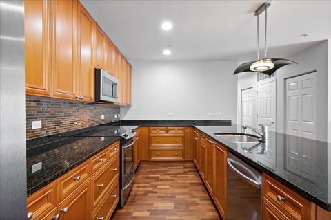 Tiny photo for 1720 Oak Avenue #502, Evanston, IL 60201 (MLS # 12491290)