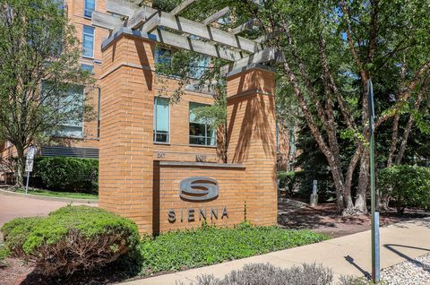 Photo of 1720 Oak Avenue #502, Evanston, IL 60201 (MLS # 12491290)