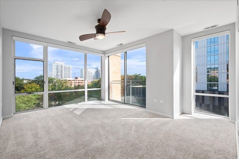 Tiny photo for 1720 Oak Avenue #502, Evanston, IL 60201 (MLS # 12491290)