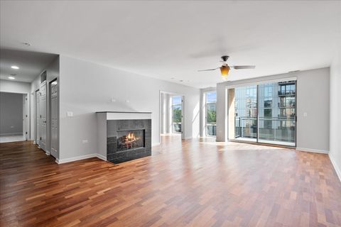 Tiny photo for 1720 Oak Avenue #502, Evanston, IL 60201 (MLS # 12491290)