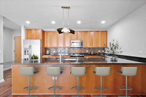 Tiny photo for 1720 Oak Avenue #502, Evanston, IL 60201 (MLS # 12491290)
