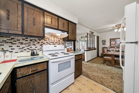 Tiny photo for 7306 W 86th Street #3B, Bridgeview, IL 60455 (MLS # 12467924)