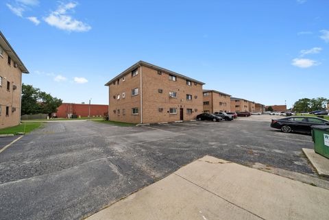 Tiny photo for 7306 W 86th Street #3B, Bridgeview, IL 60455 (MLS # 12467924)