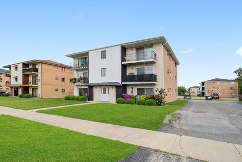 Photo of 7306 W 86th Street #3B, Bridgeview, IL 60455 (MLS # 12467924)