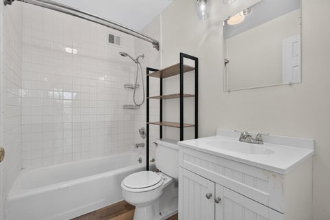 Tiny photo for 2015 S Finley Road S #608, Lombard, IL 60148 (MLS # 12786150)