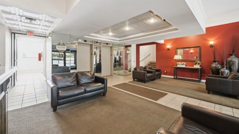 Tiny photo for 2015 S Finley Road S #608, Lombard, IL 60148 (MLS # 12786150)