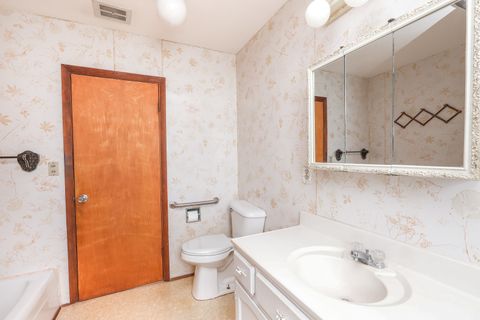 Tiny photo for 8050 N 2000e Road, Manteno, IL 60950 (MLS # 12622913)