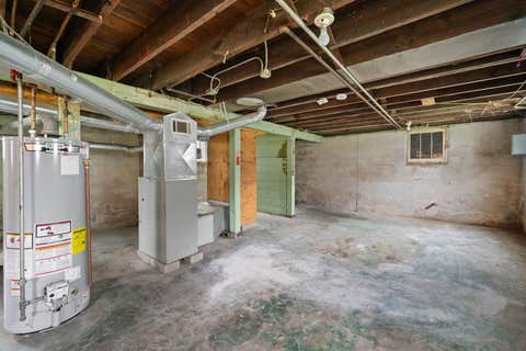 Tiny photo for 424 S Concord Street, Davenport, IA 52802 (MLS # 12733471)