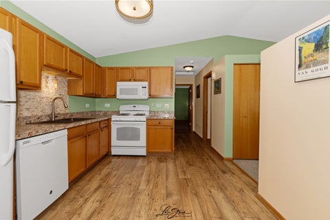 Tiny photo for 18124 Kirby Drive, Tinley Park, IL 60487 (MLS # 12718435)