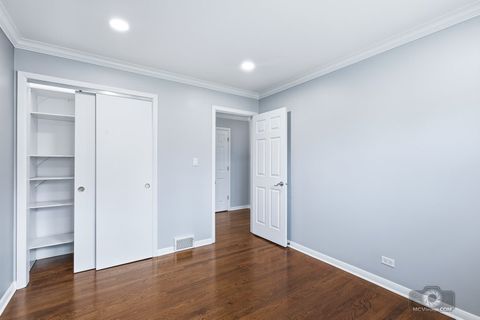 Tiny photo for 254 S CEDAR Avenue, Wood Dale, IL 60191 (MLS # 12598004)