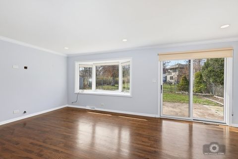 Tiny photo for 254 S CEDAR Avenue, Wood Dale, IL 60191 (MLS # 12598004)