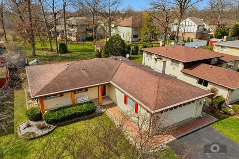 Tiny photo for 254 S CEDAR Avenue, Wood Dale, IL 60191 (MLS # 12598004)