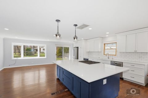 Tiny photo for 254 S CEDAR Avenue, Wood Dale, IL 60191 (MLS # 12598004)