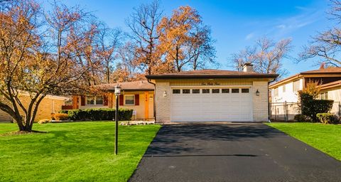 Tiny photo for 254 S CEDAR Avenue, Wood Dale, IL 60191 (MLS # 12598004)