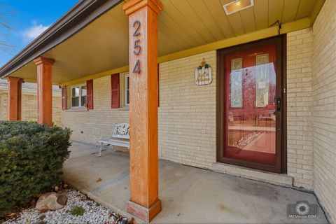 Tiny photo for 254 S CEDAR Avenue, Wood Dale, IL 60191 (MLS # 12598004)