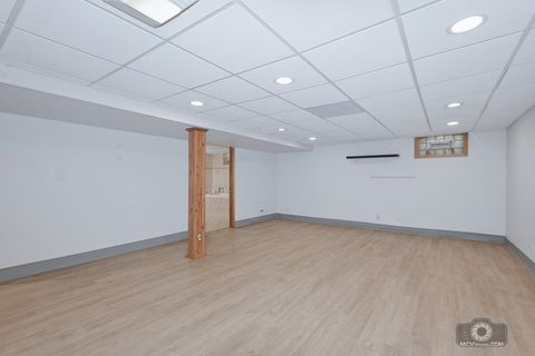 Tiny photo for 254 S CEDAR Avenue, Wood Dale, IL 60191 (MLS # 12598004)