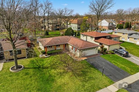 Tiny photo for 254 S CEDAR Avenue, Wood Dale, IL 60191 (MLS # 12598004)