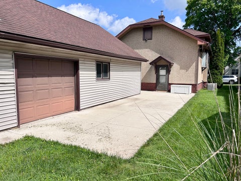 Tiny photo for 708 12th Street, Peru, IL 61354 (MLS # 12707729)