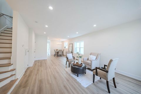 Tiny photo for 3535 N Osceola Avenue, Chicago, IL 60634 (MLS # 12618236)