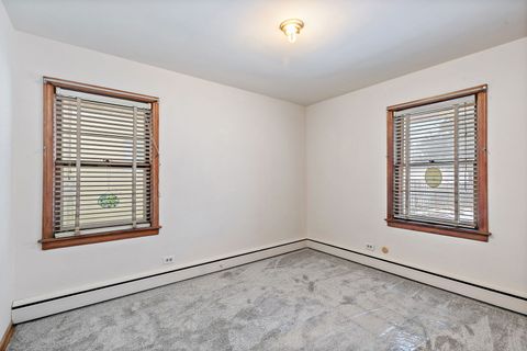 Tiny photo for 305 N Craig Place, Lombard, IL 60148 (MLS # 12514027)