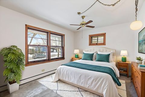 Tiny photo for 305 N Craig Place, Lombard, IL 60148 (MLS # 12514027)