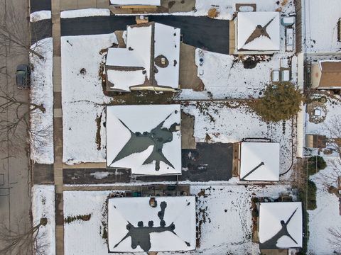 Tiny photo for 305 N Craig Place, Lombard, IL 60148 (MLS # 12514027)