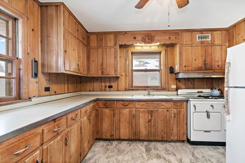 Tiny photo for 305 N Craig Place, Lombard, IL 60148 (MLS # 12514027)