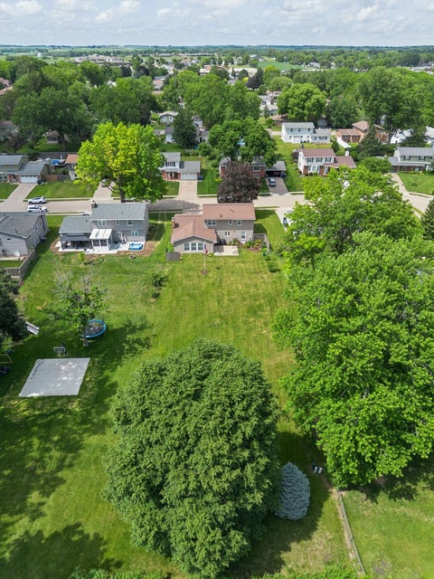 Tiny photo for 1025 8th Avenue N, Clinton, IA 52732 (MLS # 12675641)