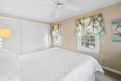 Tiny photo for 1025 8th Avenue N, Clinton, IA 52732 (MLS # 12675641)